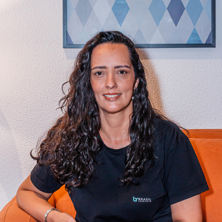 Elisa Oliveira
