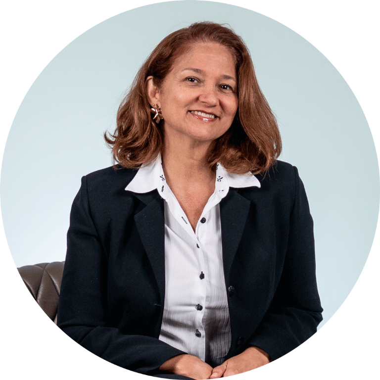 LÍDIA VASCONCELOS - CORRETORA