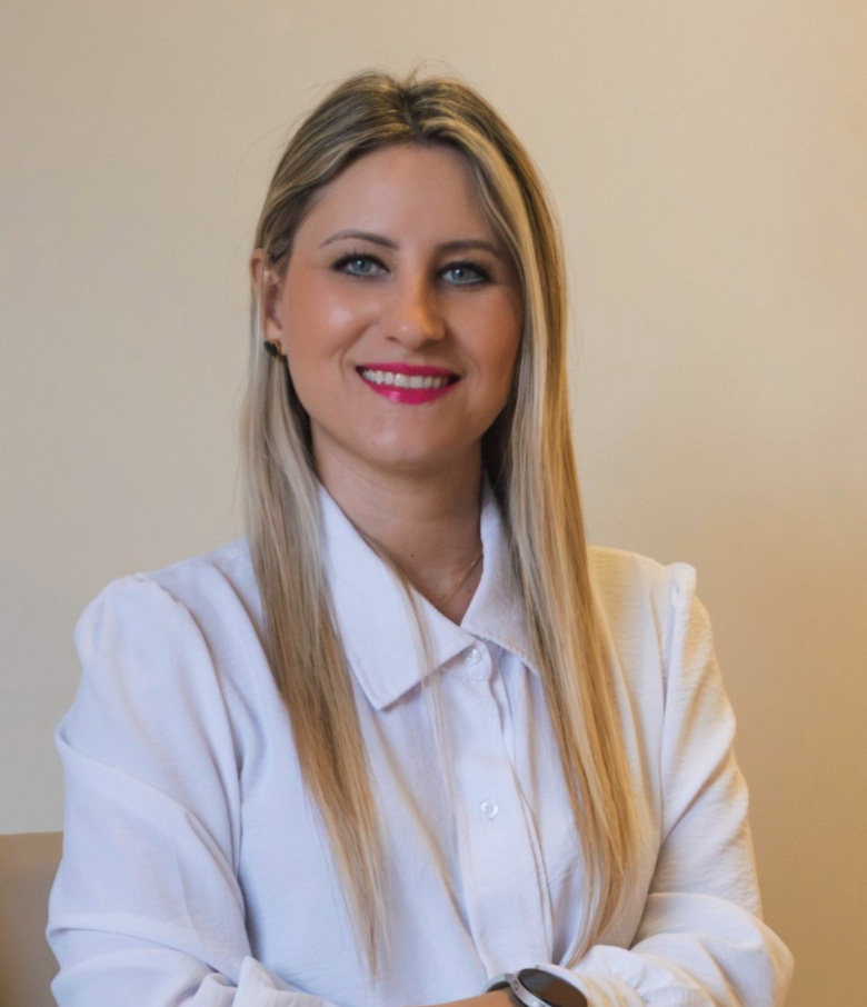 Naira Diniz