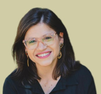 Larissa Simões