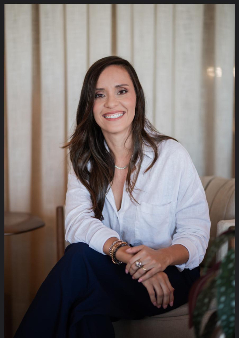 CAROLINE MARTINS FERREIRA DE VASCONCELOS