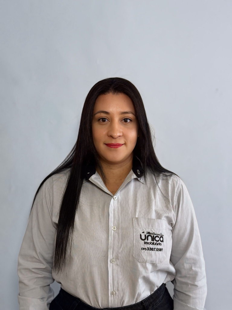 Monique Souza Pinto Reis