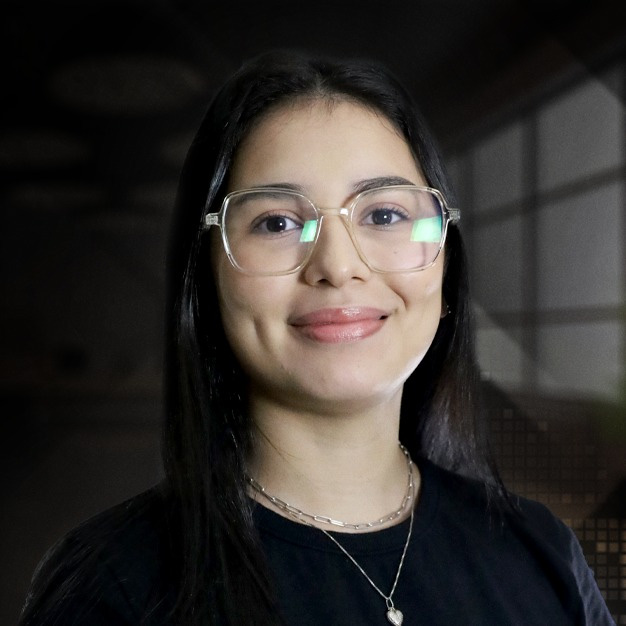 Julia Karine Valmorbida de Oliveira